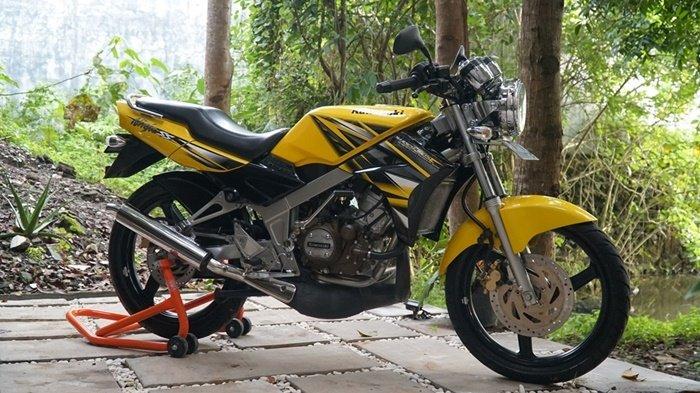 Harga untuk motor 2 tak terus melambung tinggi hingga menyentuh ratusan juta rupiah di Indonesia.